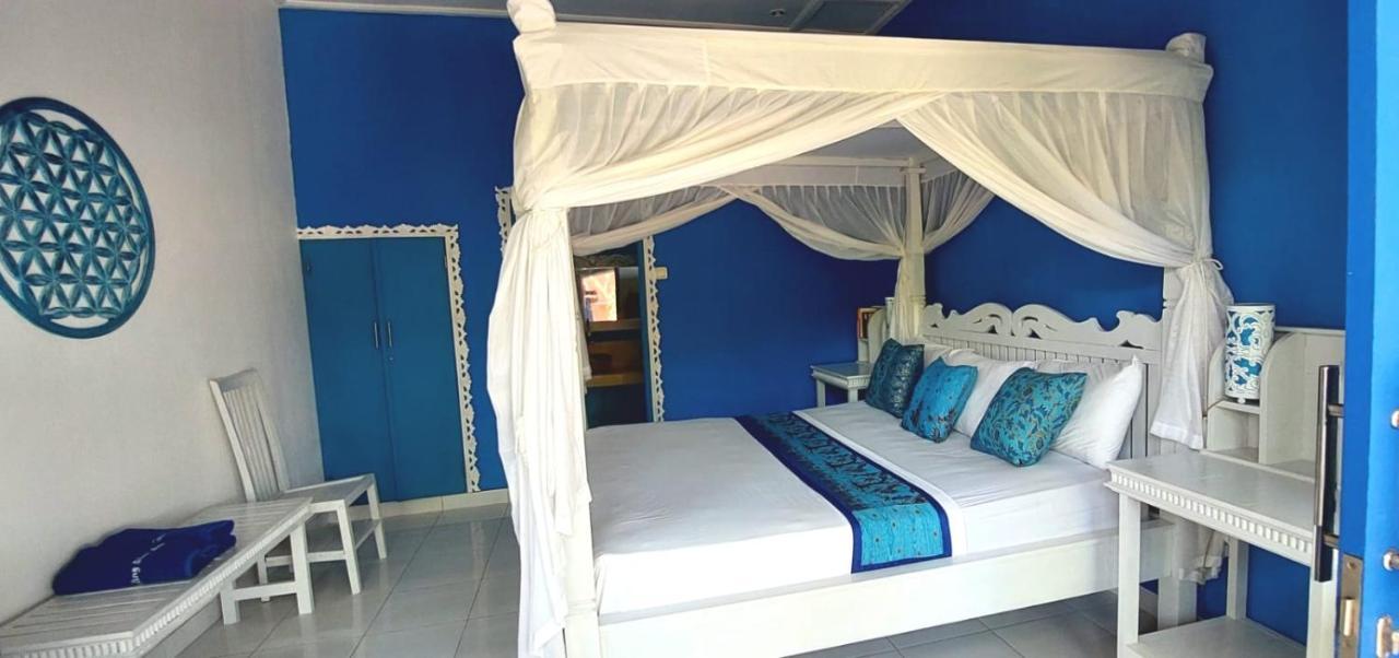 The Shooting Star Homestay Amed Exterior foto